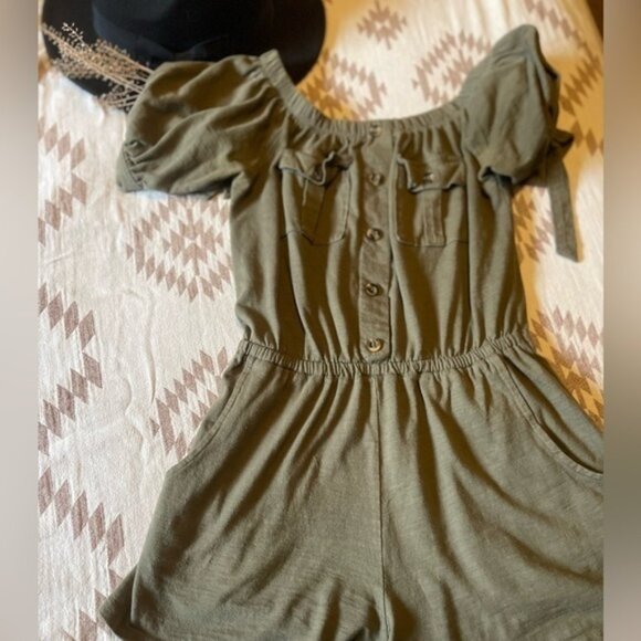 Derek Heart Olive green Romper size small - Picture 1 of 6